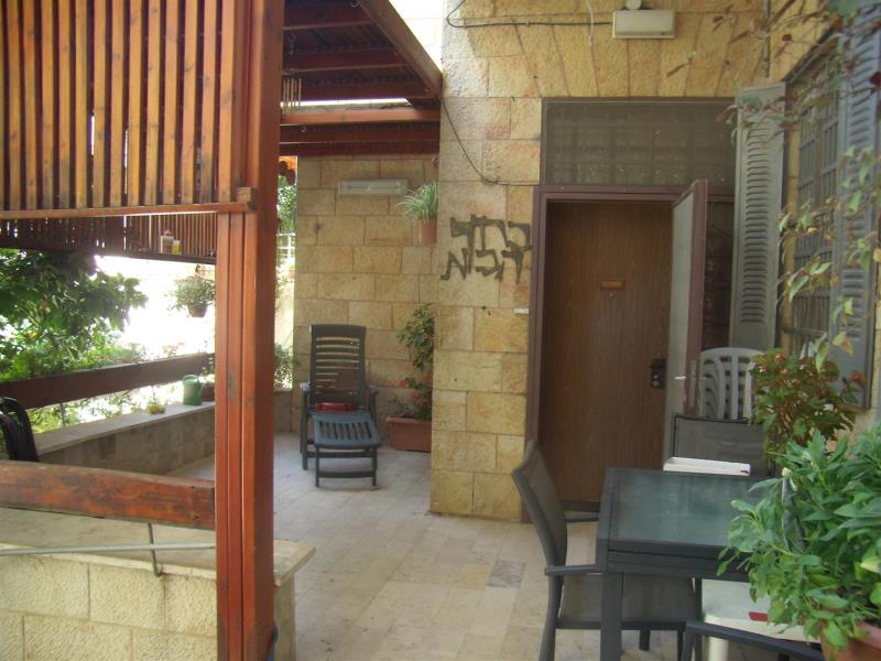 הצפירה - 2