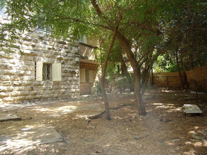 אברבנאל - 11