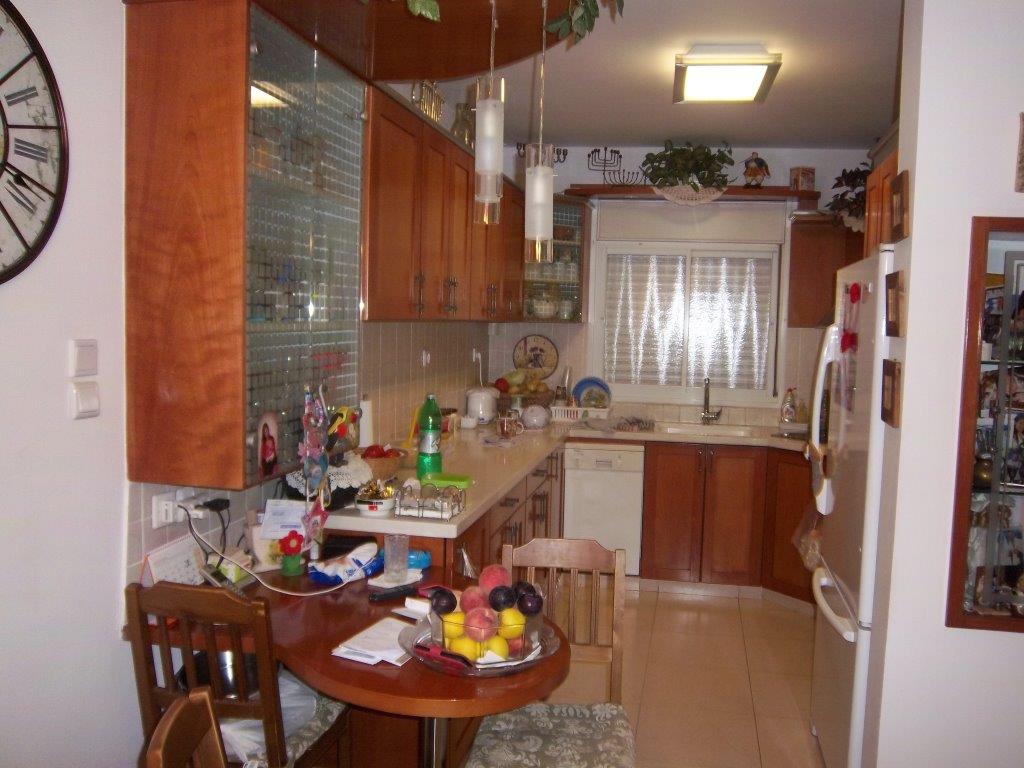 הראשונים - 3