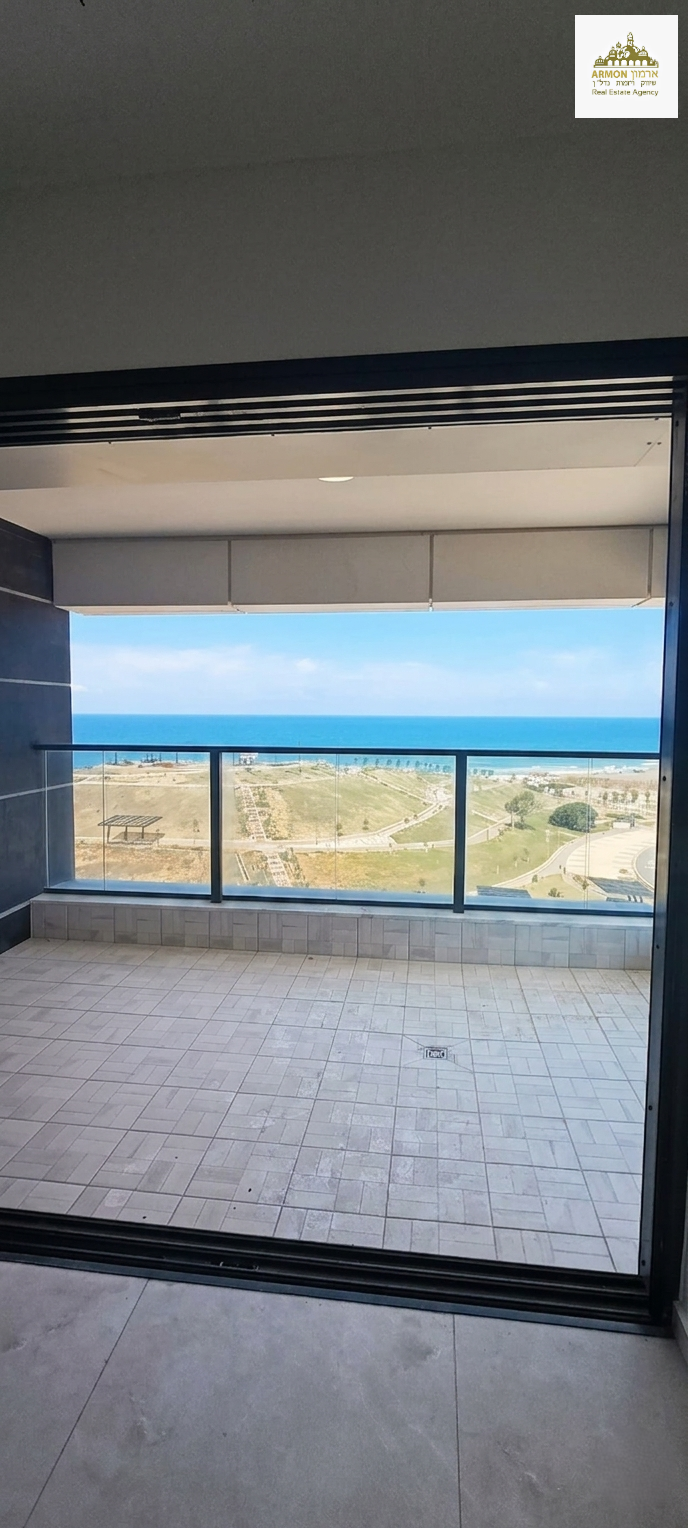 יהורם גאון - 3