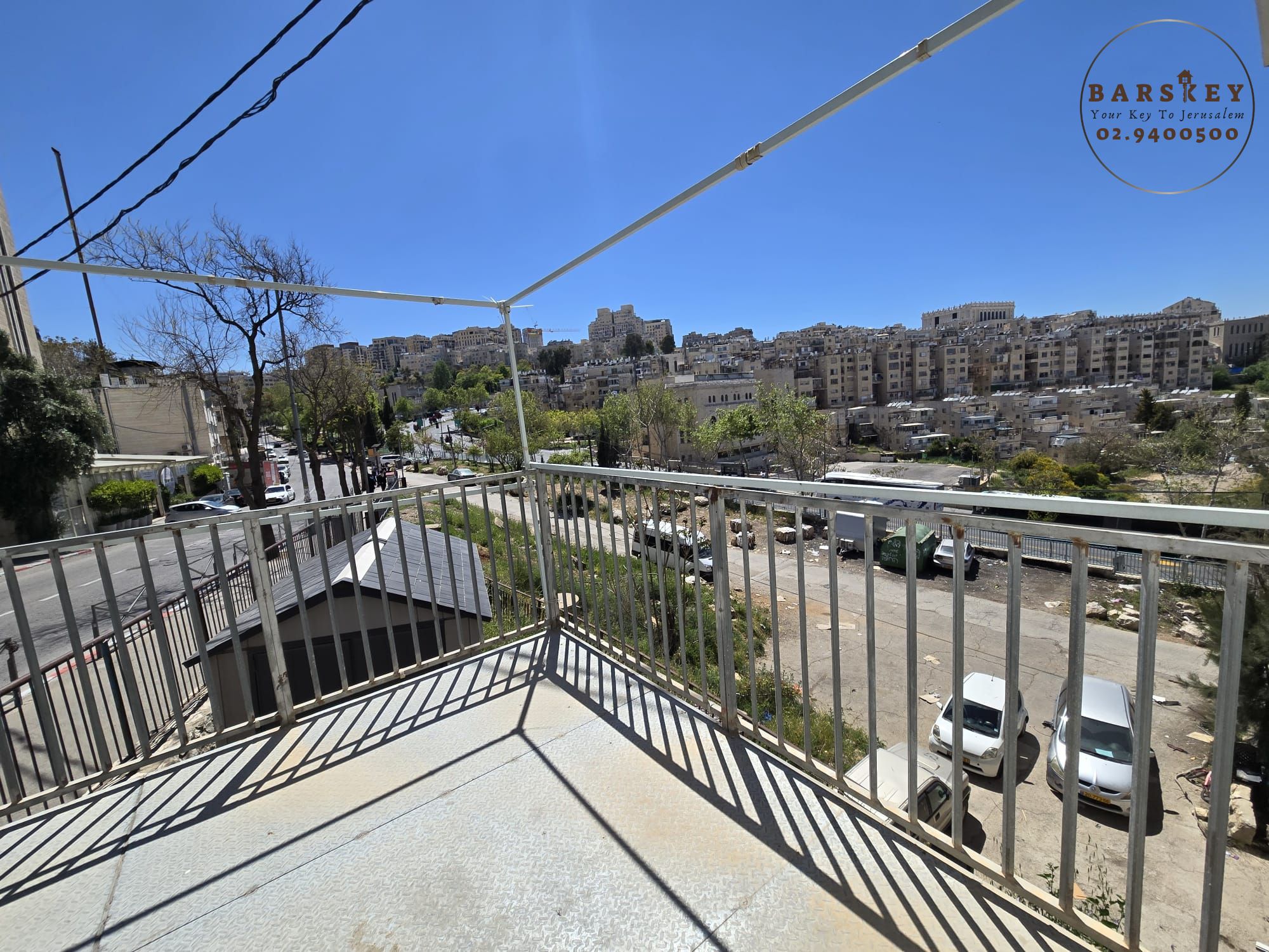 דירה 3 חד׳ — עזרת תורה, עזרת תורה