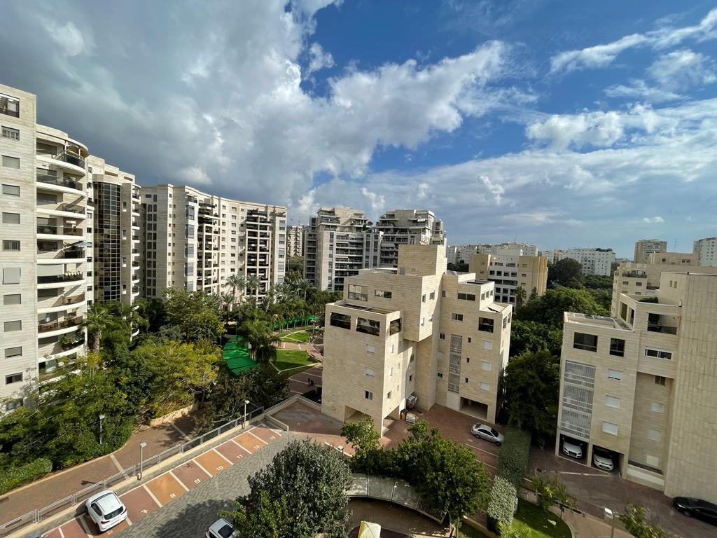 לוי אשכול - 2