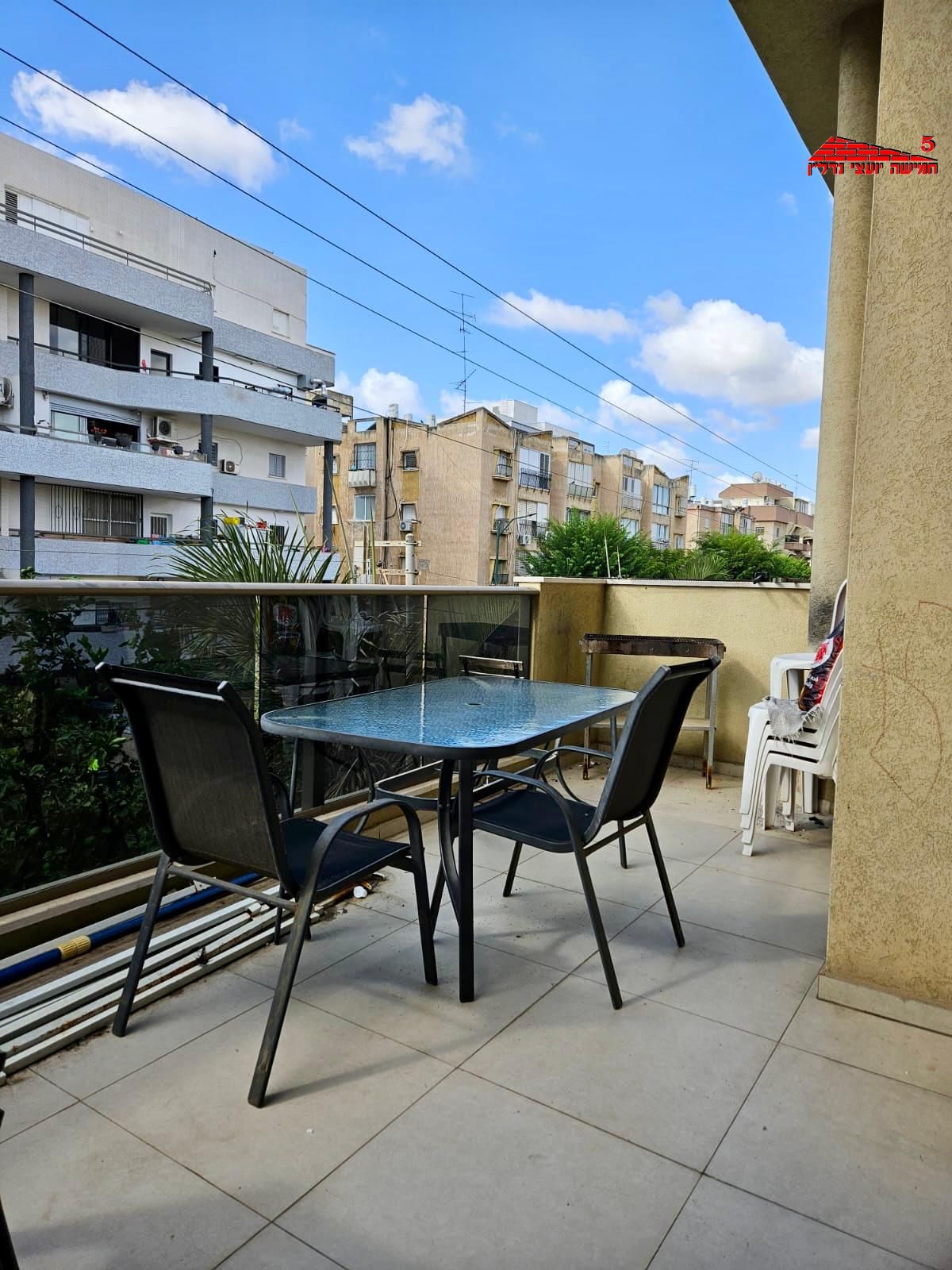 יהודה רגוניס - 3