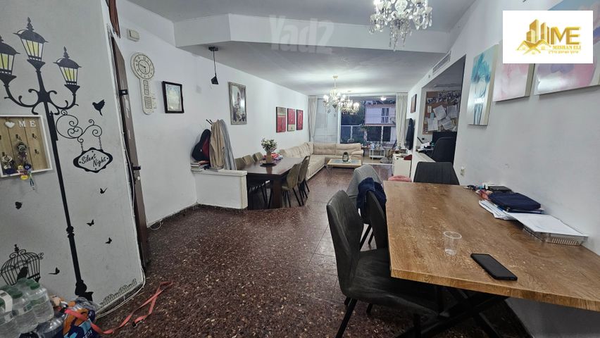 שנקר - 14