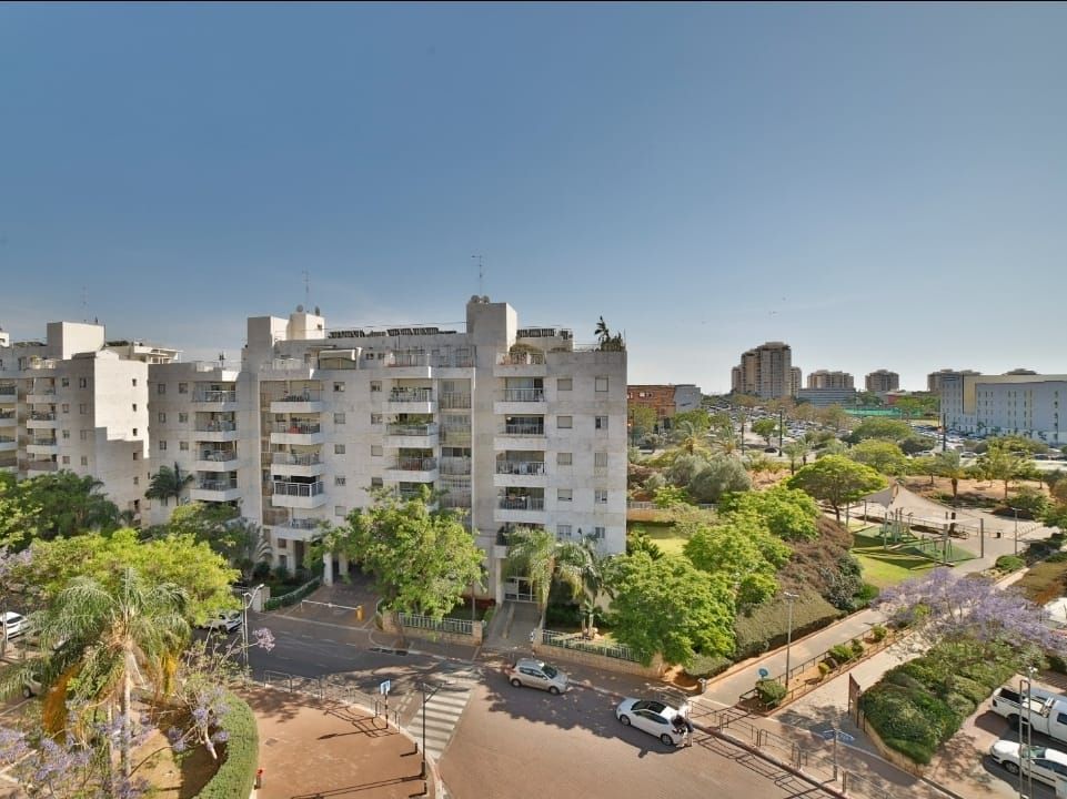 הרב גורן - 8