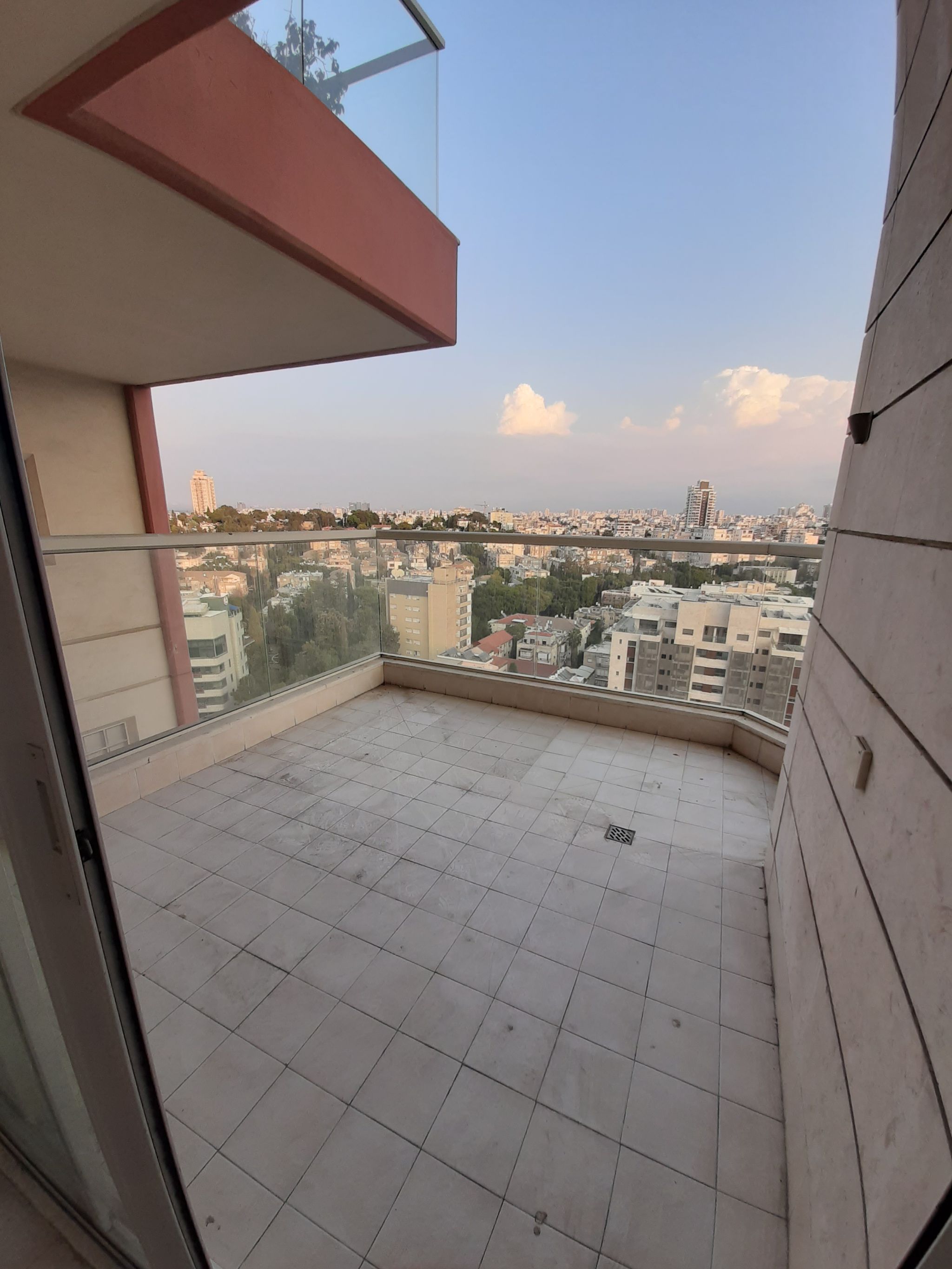 ביאליק  - 3