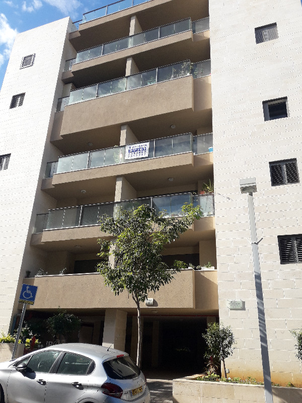 גולדשטיין - 3